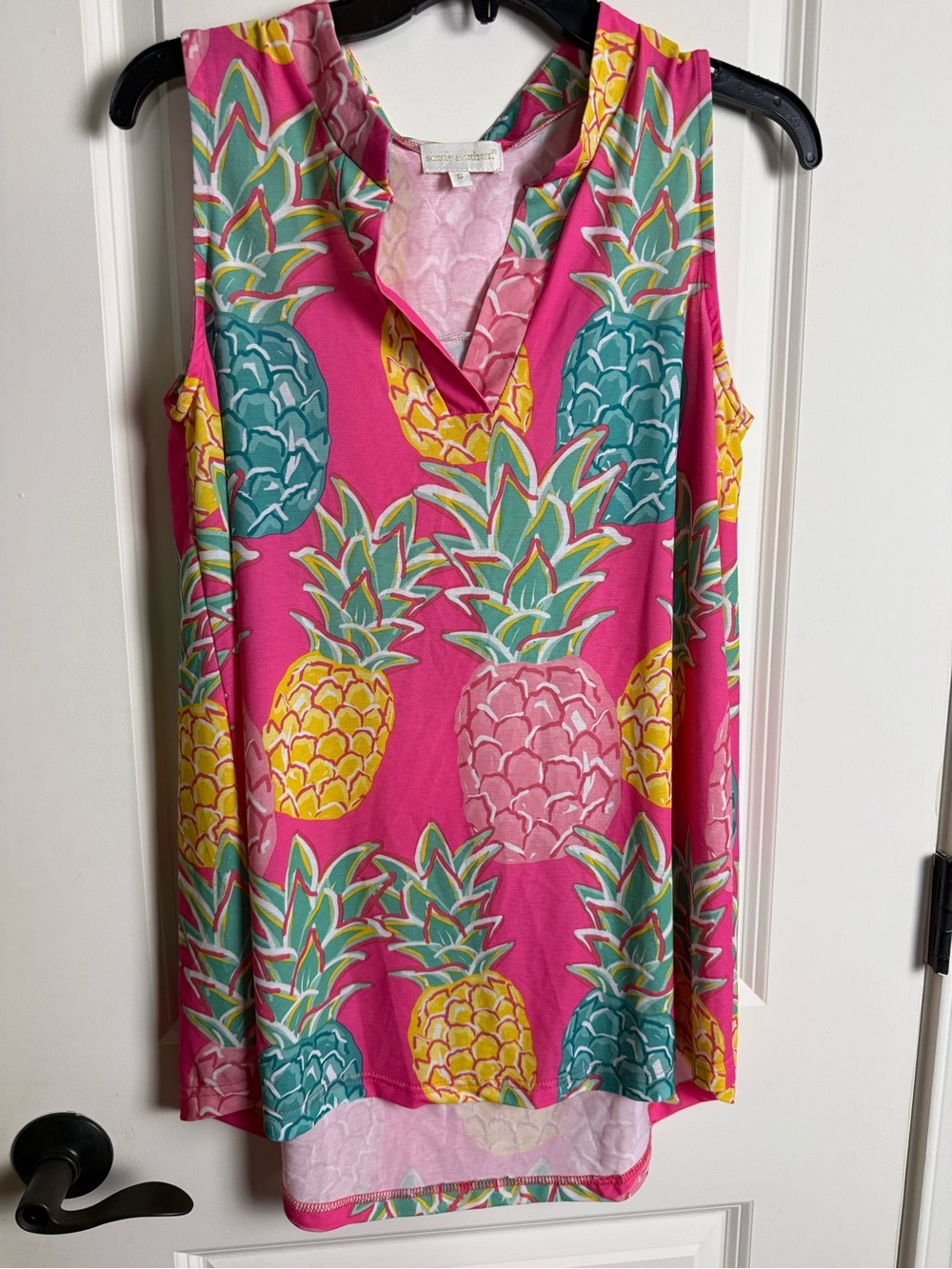 Simply Southern Pink Pineapple Print V-Neck Tank